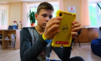 Providing critical education to children affected by conflict in Ukraine in Ukraine, Run by: Save The Children Australia 